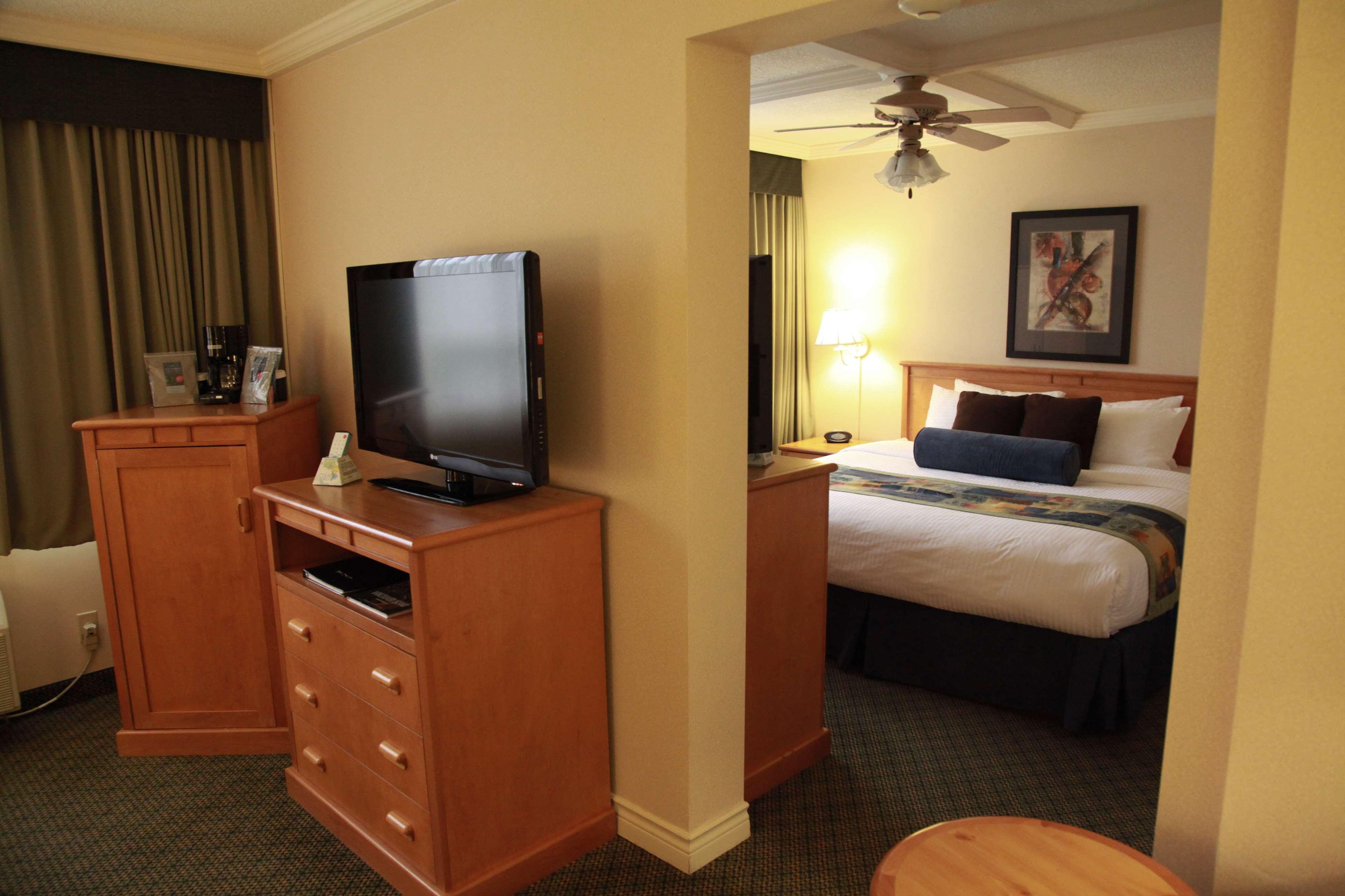 Best Western Plus Barclay Hotel Port Alberni Buitenkant foto