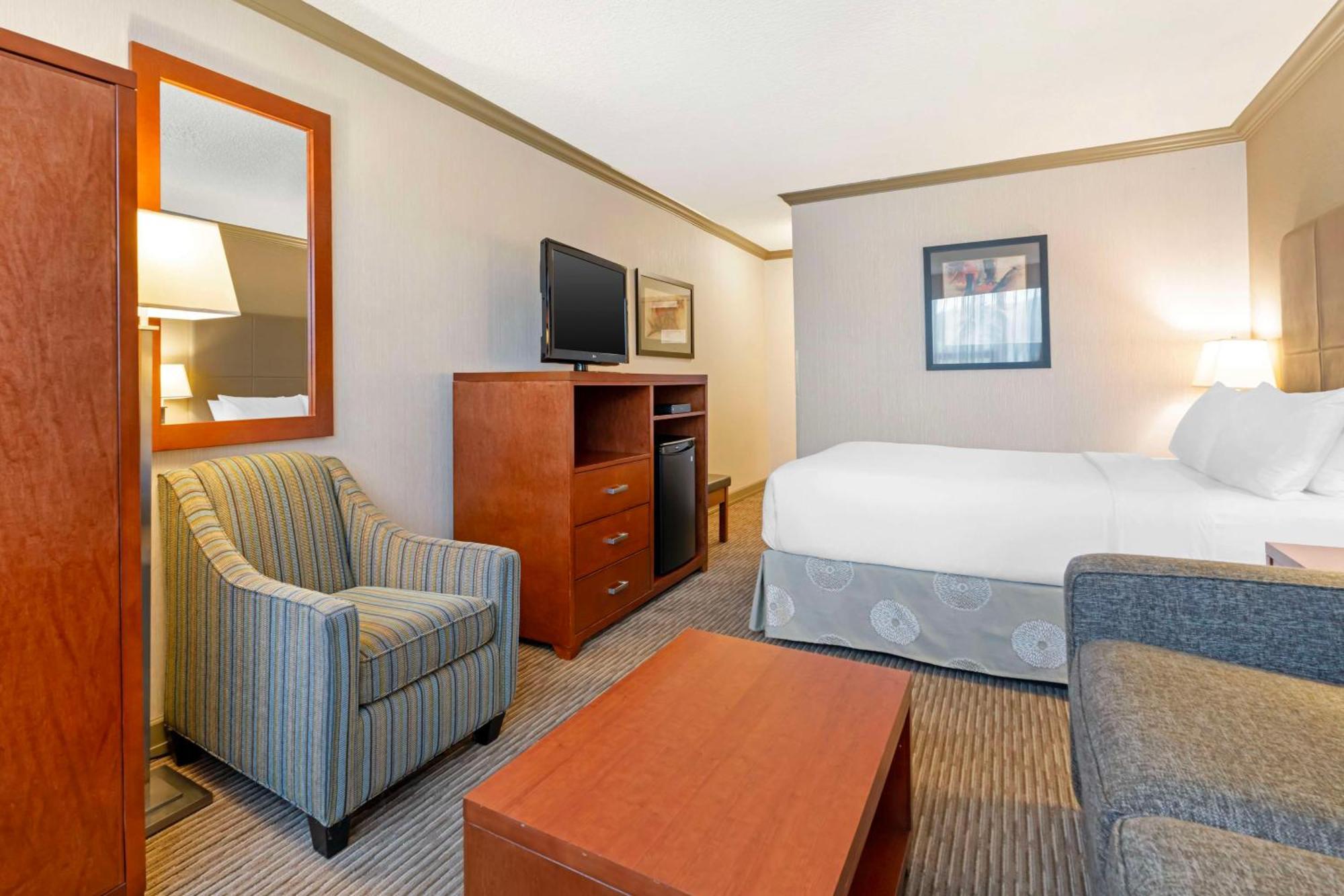Best Western Plus Barclay Hotel Port Alberni Buitenkant foto