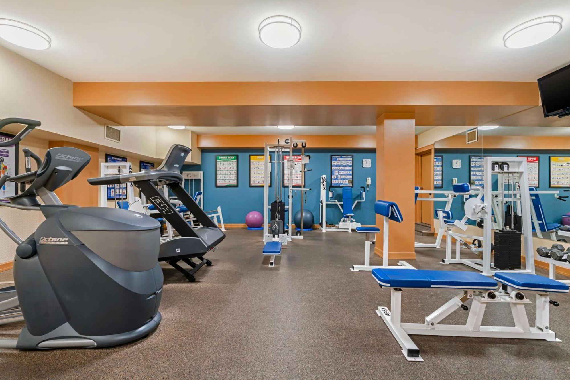 Best Western Plus Barclay Hotel Port Alberni Buitenkant foto
