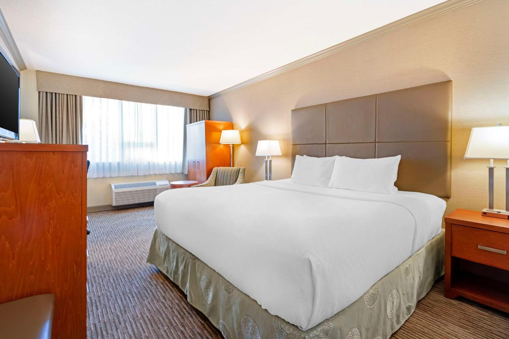Best Western Plus Barclay Hotel Port Alberni Buitenkant foto