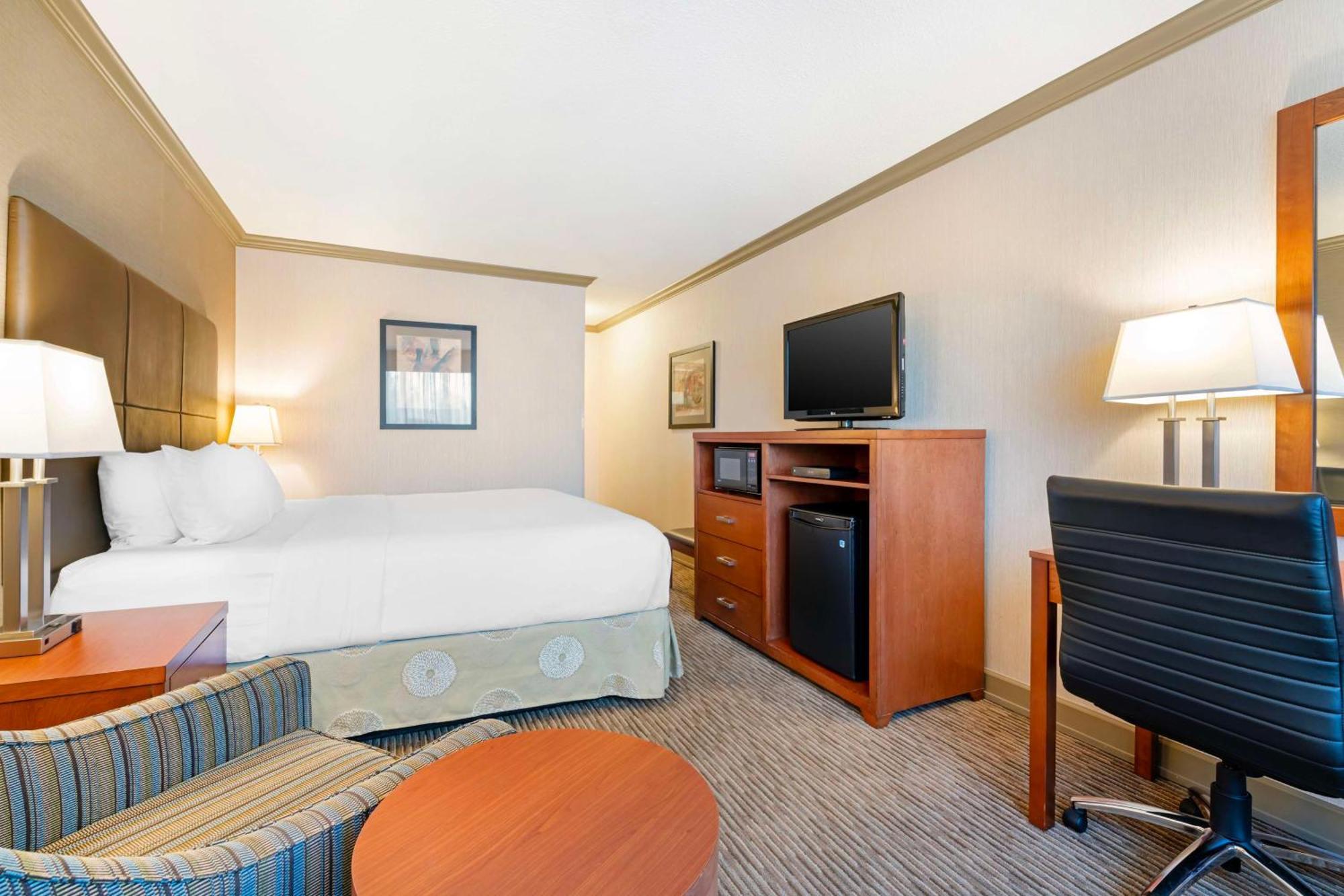 Best Western Plus Barclay Hotel Port Alberni Buitenkant foto