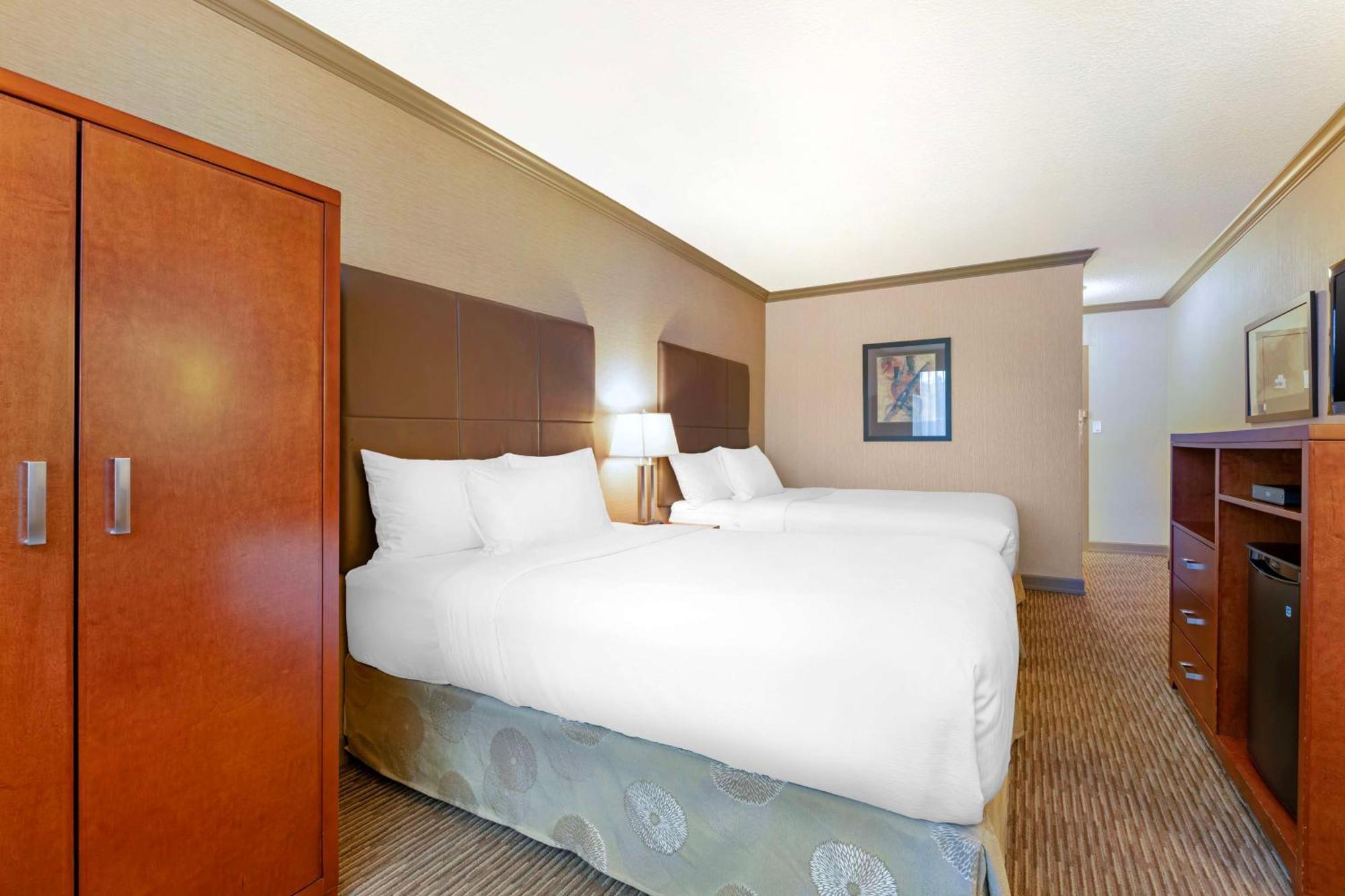Best Western Plus Barclay Hotel Port Alberni Buitenkant foto