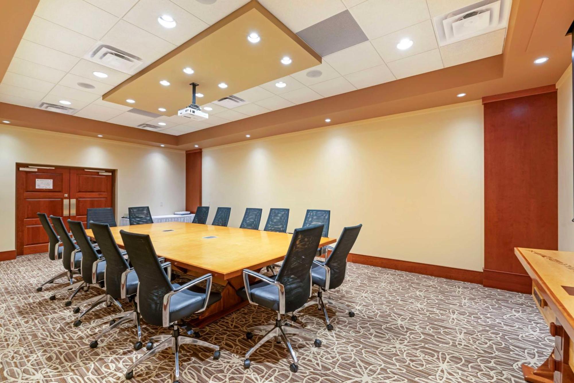 Best Western Plus Barclay Hotel Port Alberni Buitenkant foto