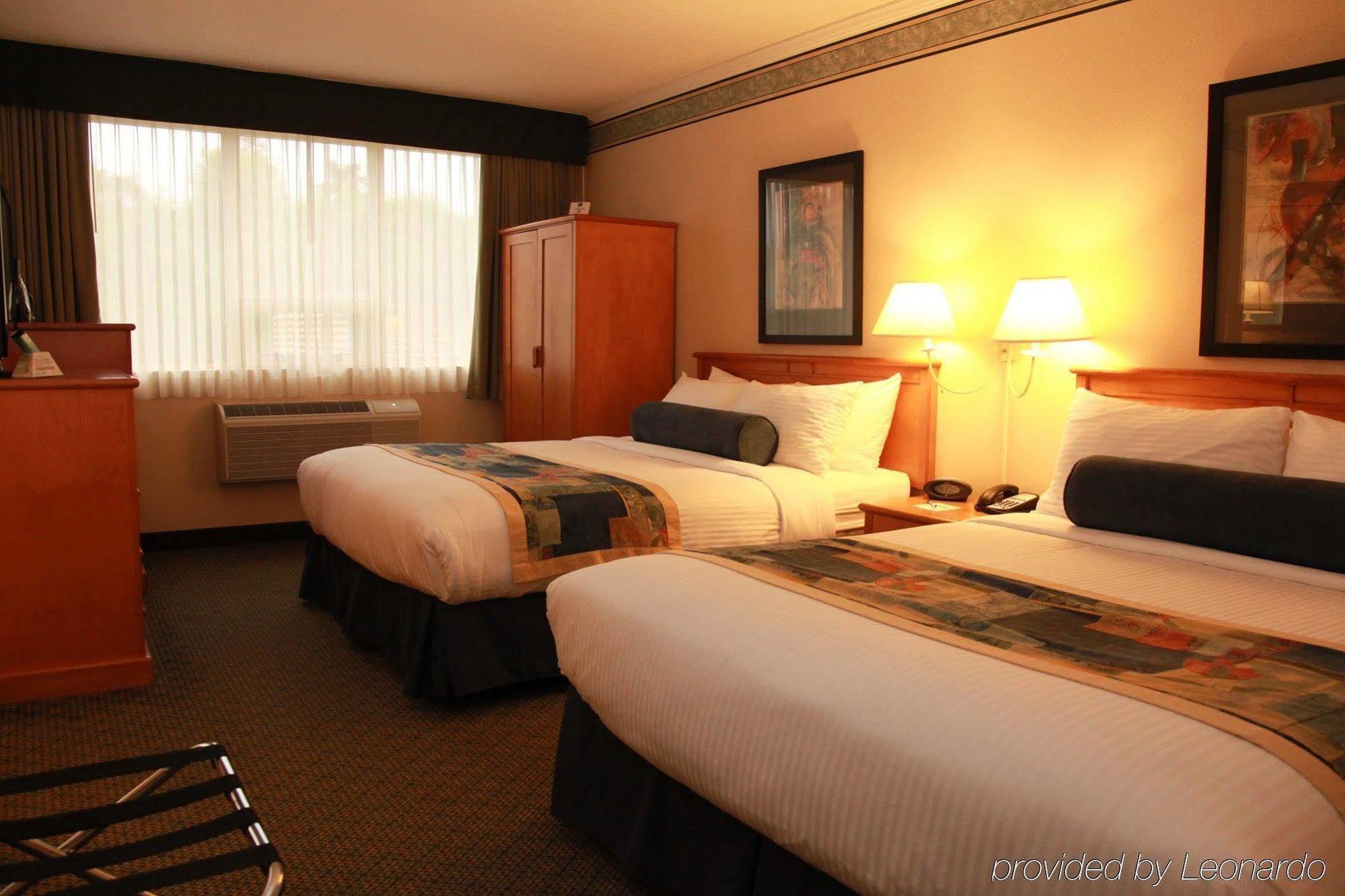 Best Western Plus Barclay Hotel Port Alberni Buitenkant foto