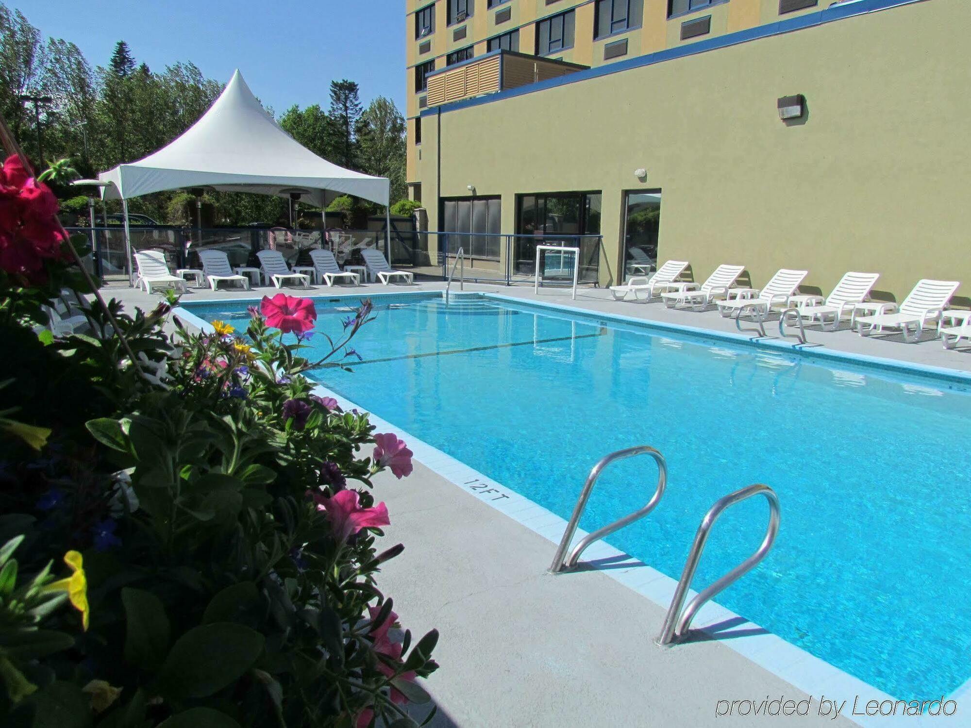 Best Western Plus Barclay Hotel Port Alberni Buitenkant foto